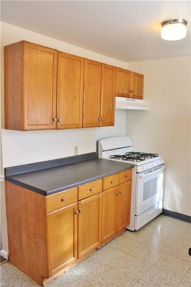 Photo - Cute upstairs home