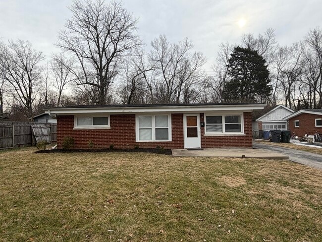 Building Photo - 1582 Bluebird Ln