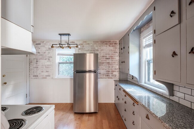 Cocina - 2016 Selby Ave Unidad Lower