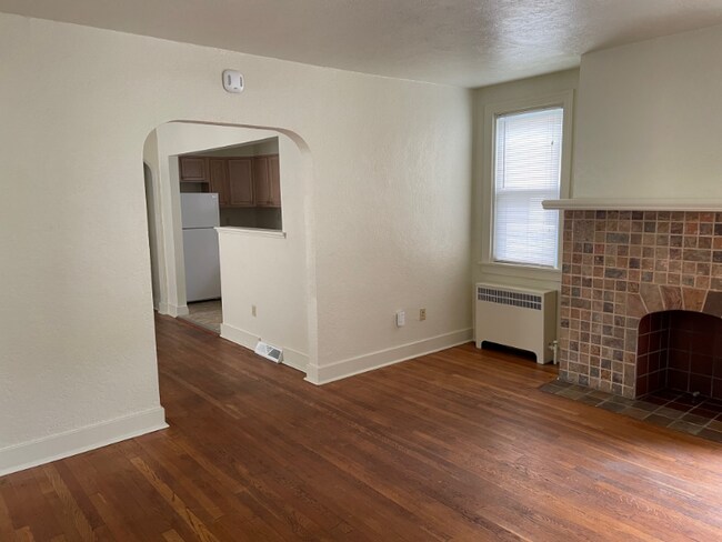 Photo - 5149 Fifth Ave