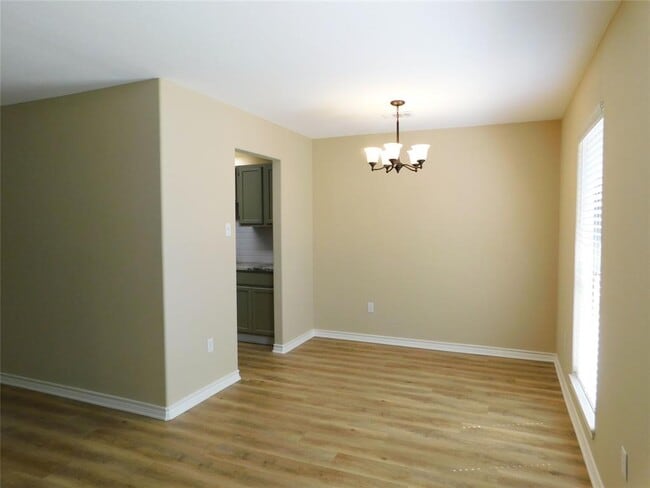 Photo - 500 Wanta Hide A Way Dr