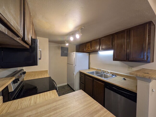 Photo - 13241 E Asbury Dr Unit 102