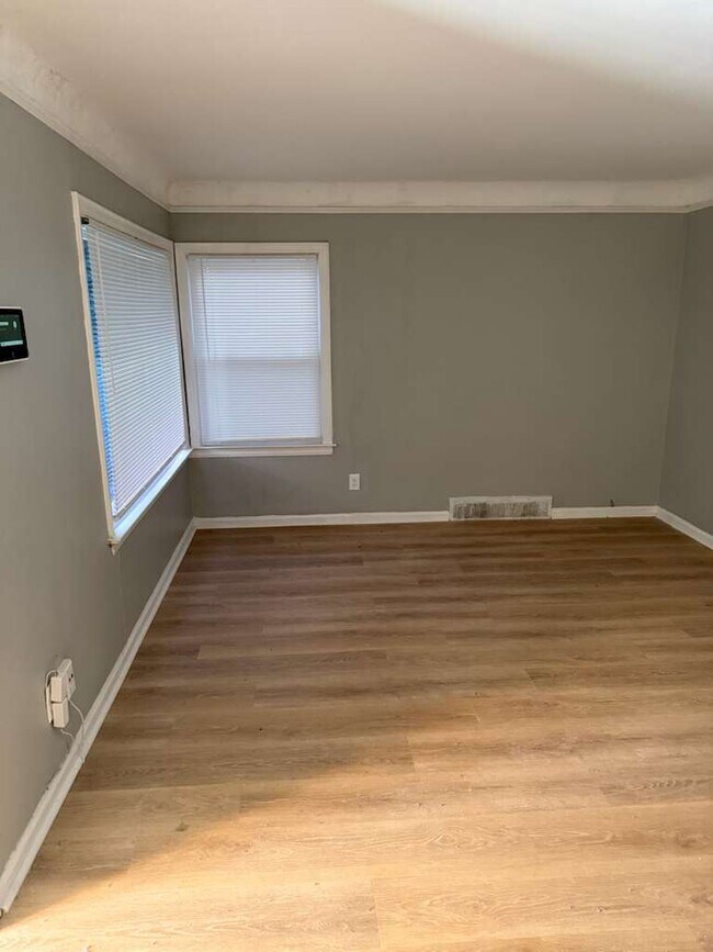 Photo - 19784 Patton St