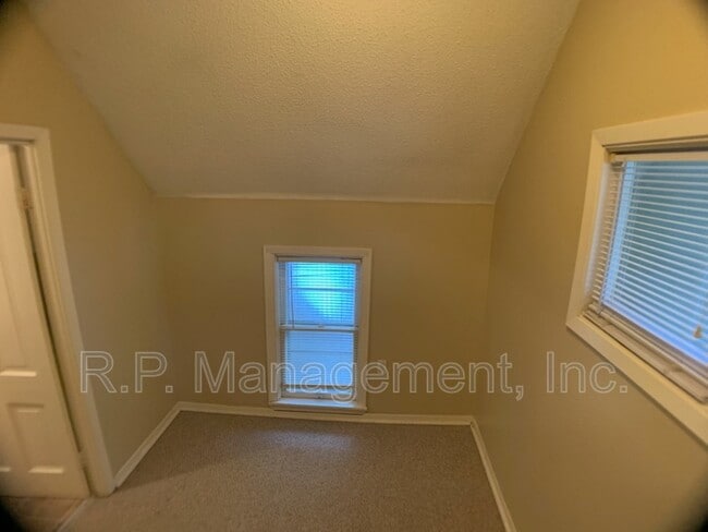 Photo - 2048 Carroll Ave Unidad Apt 4