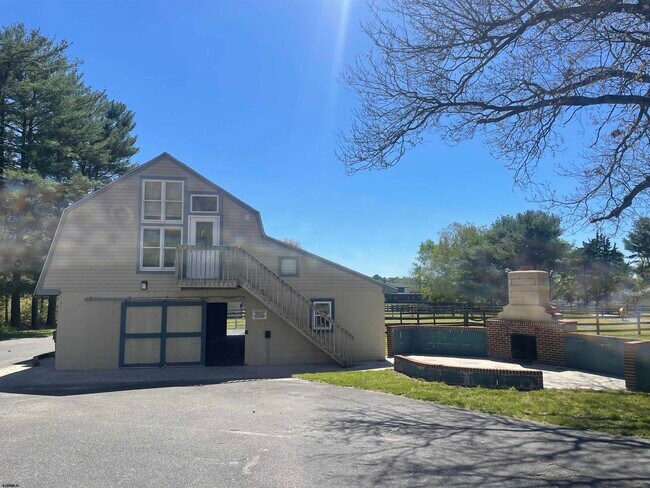 Building Photo - 202 Jefferson Ave