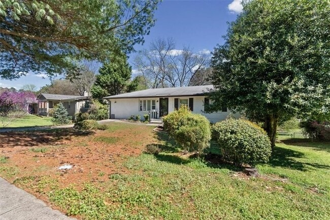 Photo - 2815 Carolyn Dr