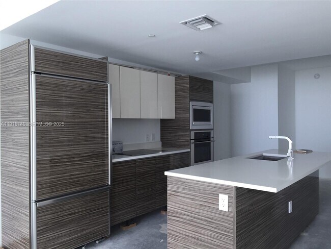 Photo - 460 NE 28th St Unit 3707