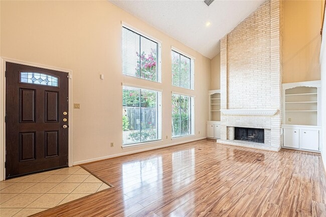 Photo - 2306 Potomac Dr Unit B
