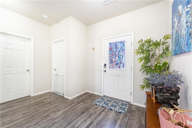 Photo - 6704 SW Pilgrim Rd