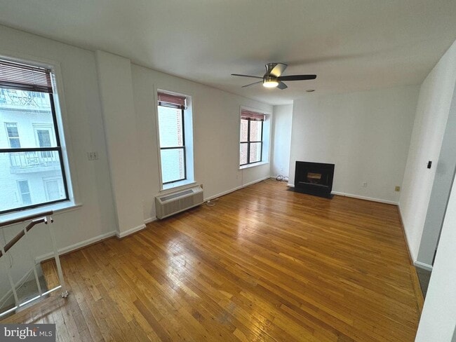 Building Photo - 2145 California St NW Unit 309