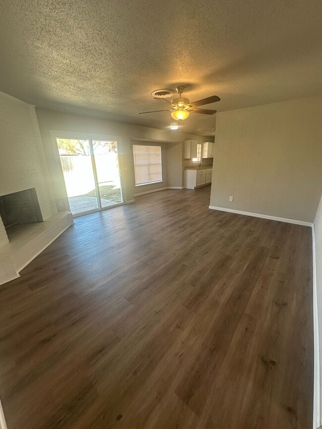 Photo - 3414 Kingston Rd