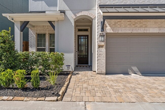 Photo - 1715 Leilani Dr