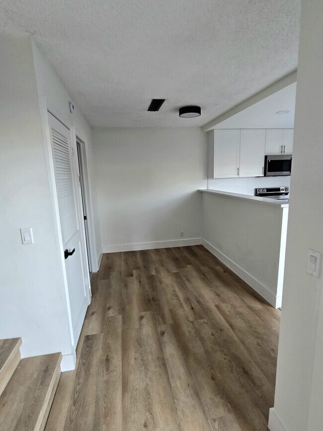 Photo - 4204 Waterview Cir