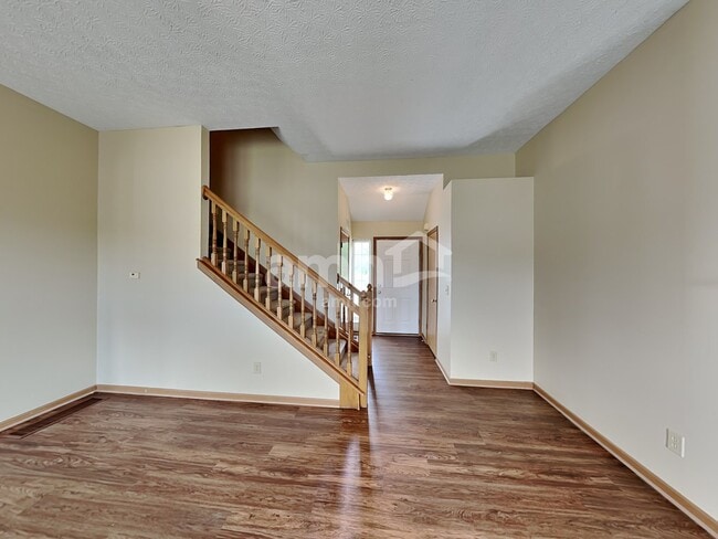 Photo - 7481 Oliver Winchester Dr