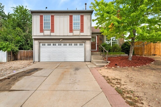 Building Photo - 145 Caria Dr