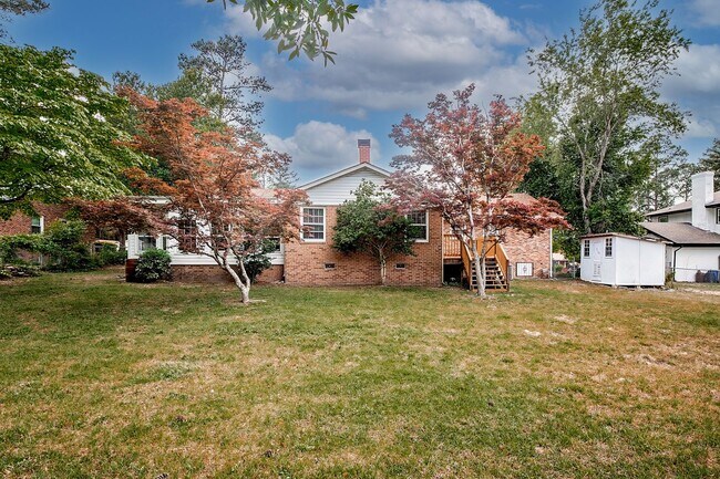 Photo - 3 Bedroom 2 Bath Home Available