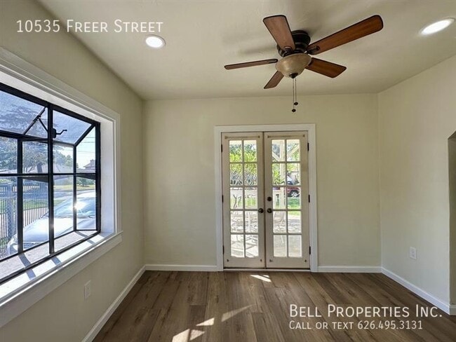 Photo - 10535 Freer Ave