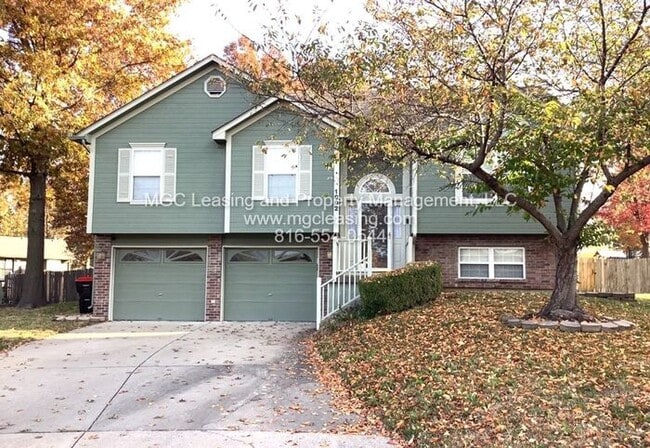 Charming Single Family Home in Greenwood’s... - Charming Single Family Home in Greenwood’s...