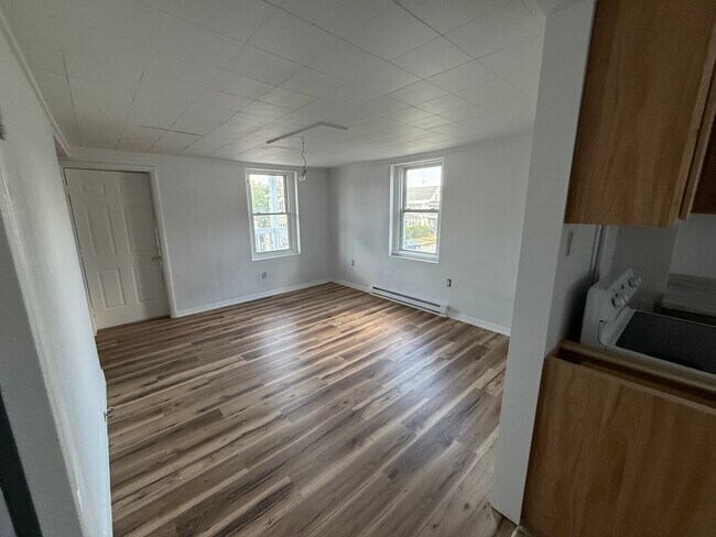 Photo - 604 E Market St Unidad 2