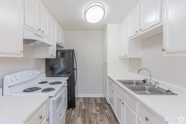 2 habitaciones, 1 baño, 900 pies cuadrados, cocina