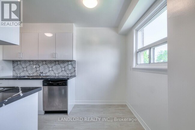 Photo - 2830 Midland Ave