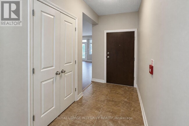 Photo - 64 Tipperary Private Unit D