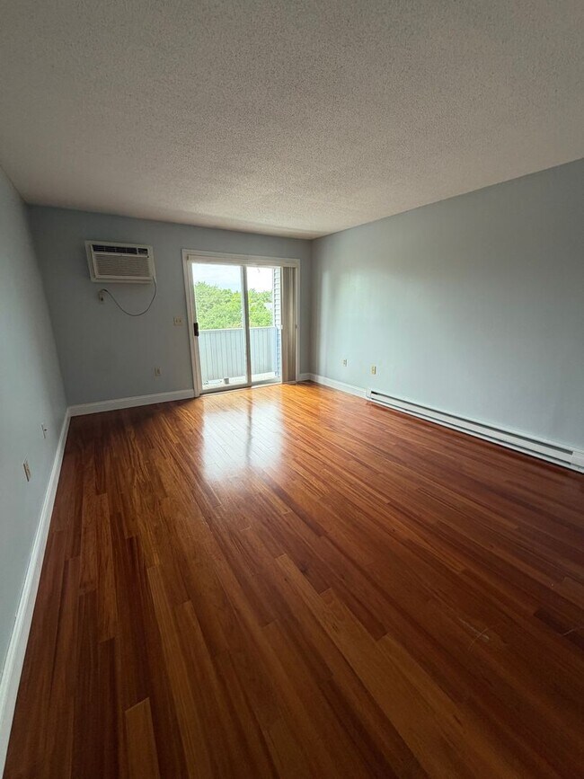 Photo - Deer Haven Preserve 2 bed, 1 bath 3rd floor unit Unit 303