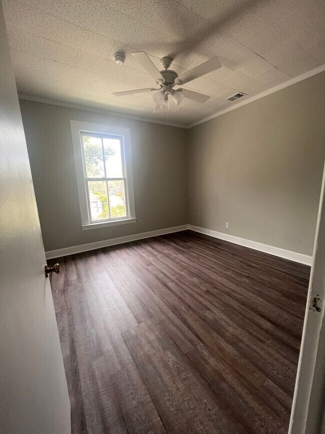 Photo - 301 S College St Unit C