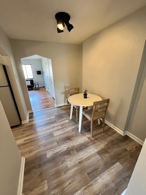 Building Photo - 5422 Chippewa St Unit 1E