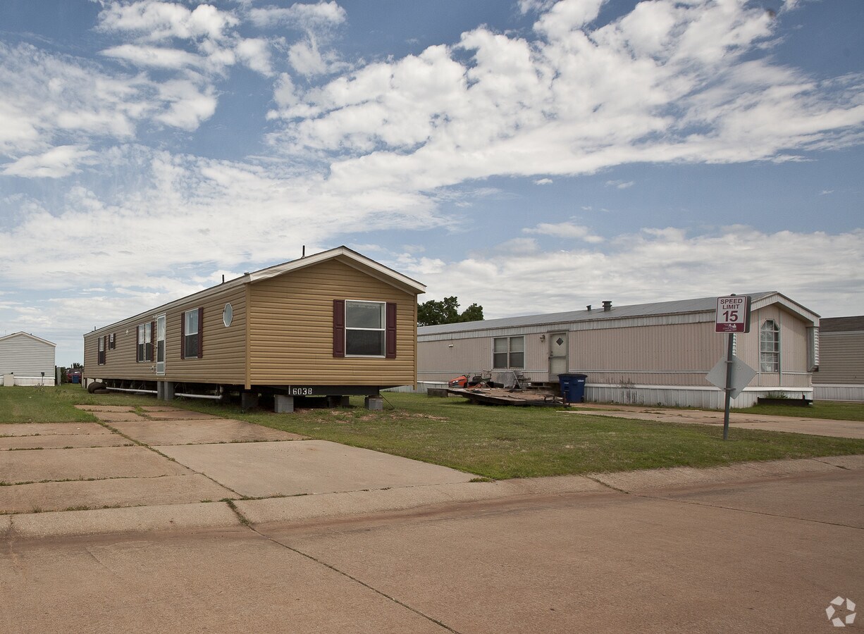 Photo - Eastern Villa