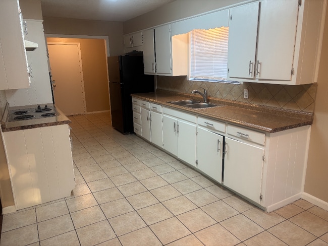 Photo - 513 Carlyle Dr