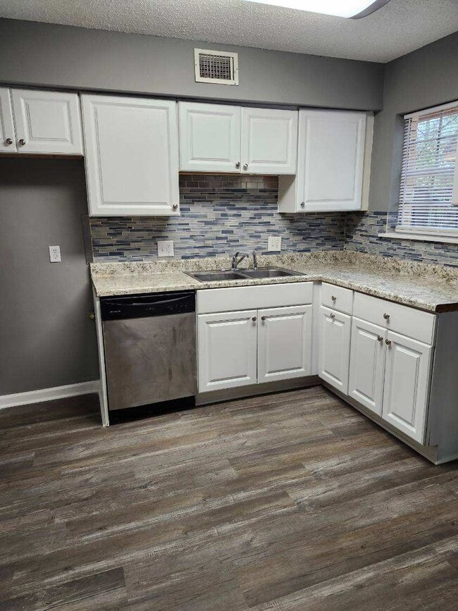 Photo - 1121 Morningside Dr