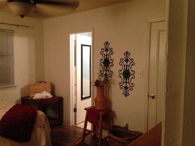 Photo - 1917 Castle Gate Cir