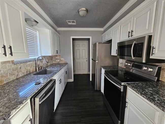 Photo - 4621 SE Mieling Dr