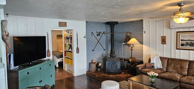 Photo - 3 Bed 2 Bath Newman Lake Home on the water with beach, dock and boat slip