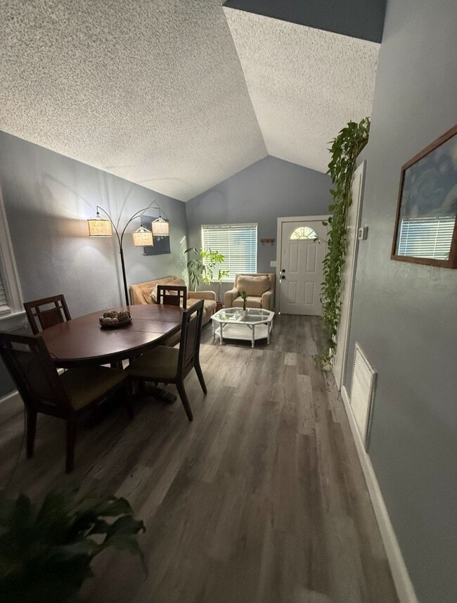 Photo - Cute Bartlett Park Home for Rent