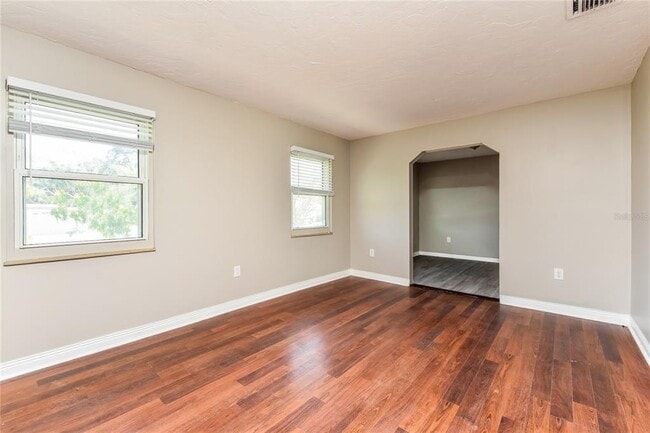 Photo - 507 67th Ave Dr W