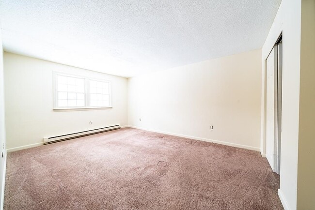 Photo - 1 Charleston Ave Unit 14