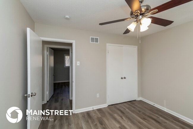 Photo - 453 Charter Ave Casa