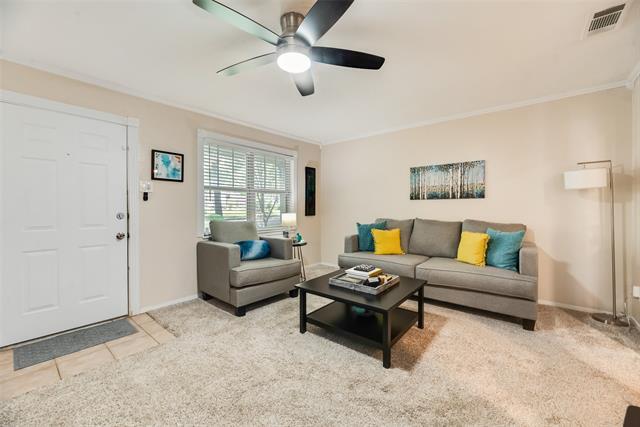 Photo - 707 Parkmont St