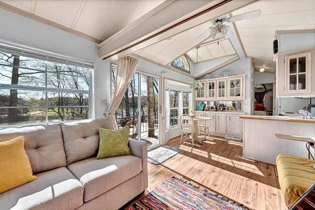 Photo - Lake view!! 1bedroom 1 bathroom Fully Furnished!! Move-in Ready!!!