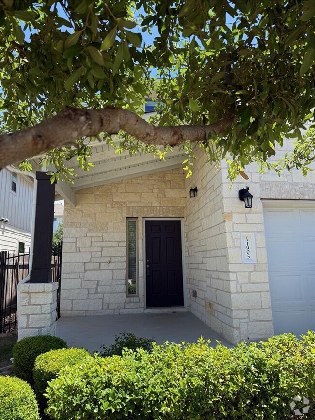 Building Photo - 11905 Mercantile Ln Rental