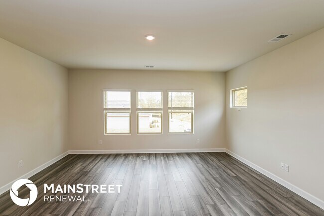 Photo - 11909 Red Leaf Dr