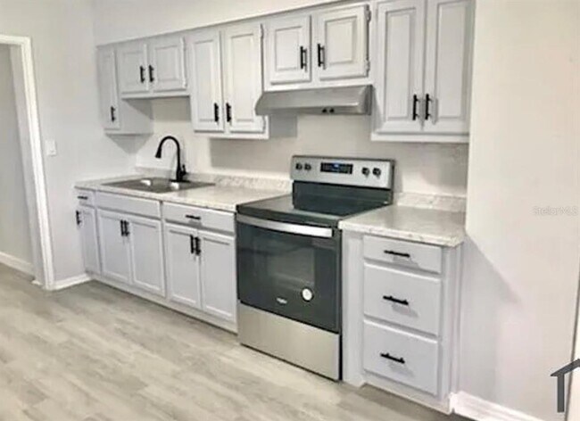 1706 W Palmetto St