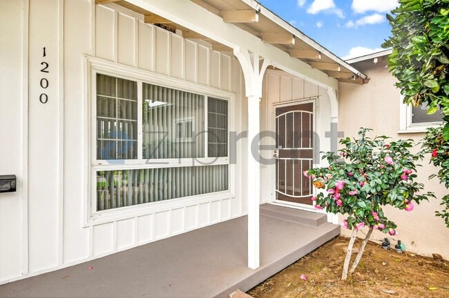 Photo - 1200 E Elgenia Ave