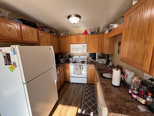 Photo - Pre Leasing for 2026-2027 School Year!