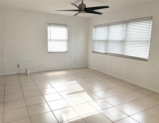 622 Avenida Hermosa