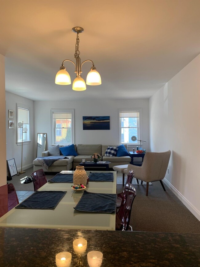 Photo - 157 Auburn St Unit 2A