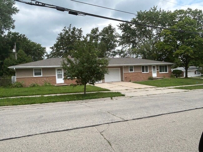 Building Photo - 1284 Liberty St Rental