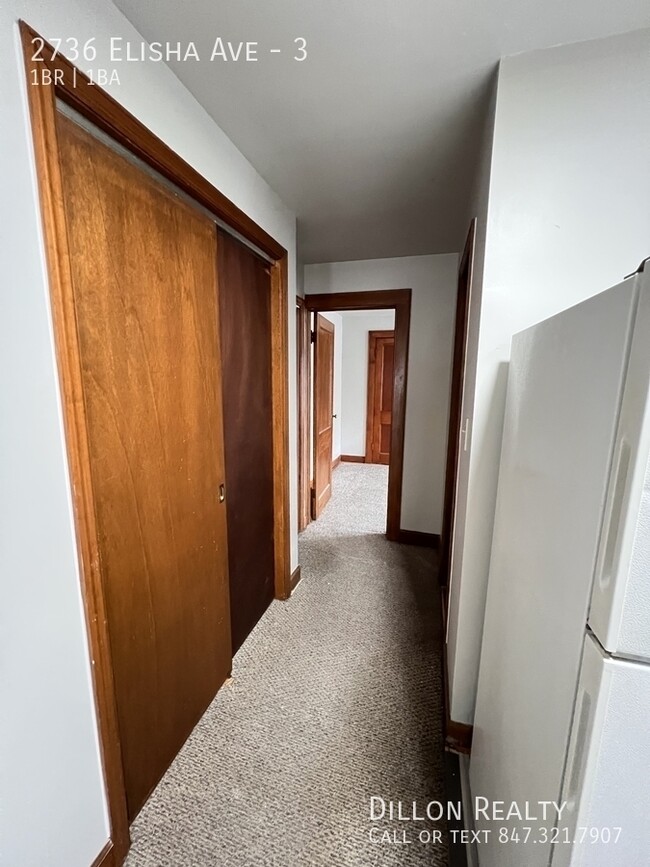 Photo - 2736 Elisha Ave Unidad 3